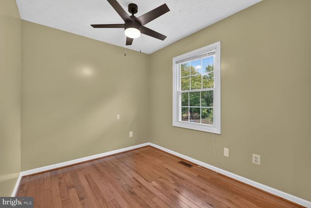 128 BRIARWOOD CT, Sterling, VA 20164