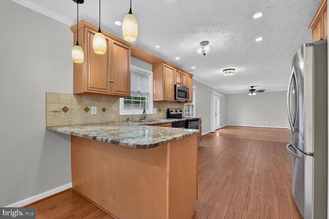128 BRIARWOOD CT, Sterling, VA 20164