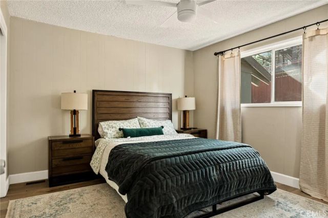 30789 All View, Running Springs, CA 92382