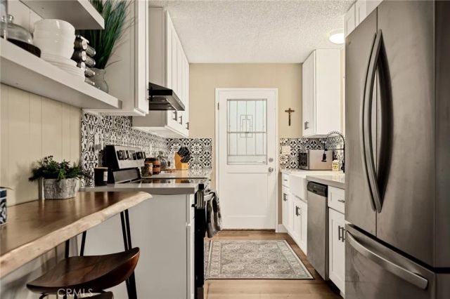 30789 All View, Running Springs, CA 92382