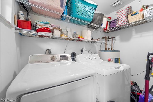 939 Bluebird ST, Naples, FL 34104