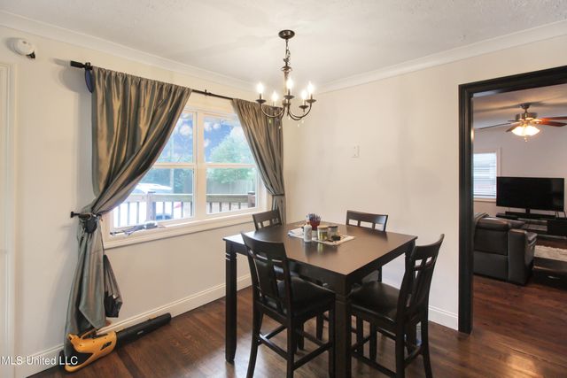 1611 Kent Avenue, Jackson, MS 39211