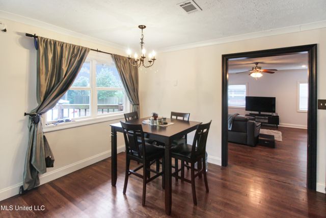 1611 Kent Avenue, Jackson, MS 39211