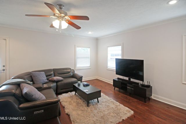 1611 Kent Avenue, Jackson, MS 39211