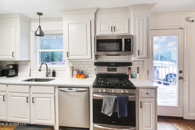 1611 Kent Avenue, Jackson, MS 39211