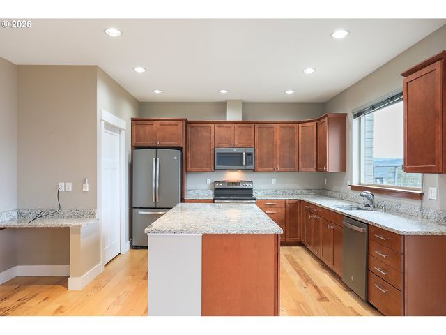 118 INGRAM Pl, White Salmon, WA 98672