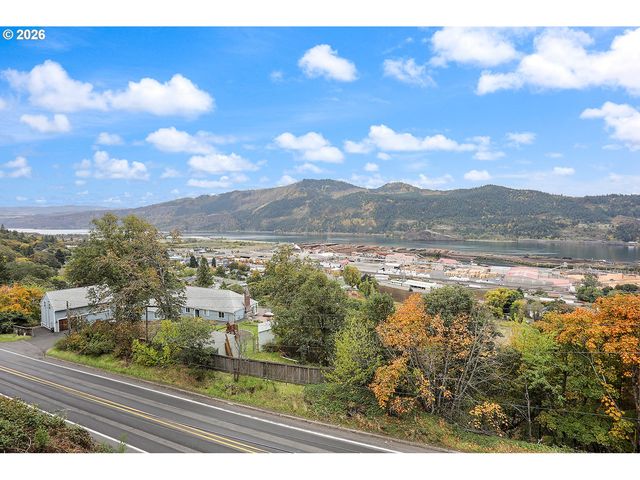 118 INGRAM Pl, White Salmon, WA 98672