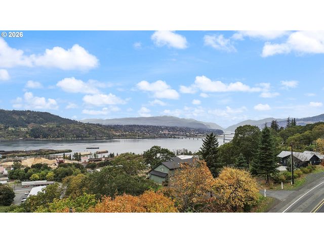 118 INGRAM Pl, White Salmon, WA 98672