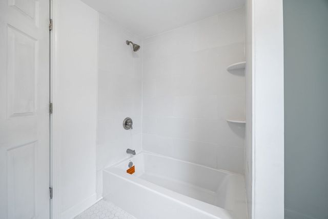 3017 E 83rd Street, Chicago, IL 60617