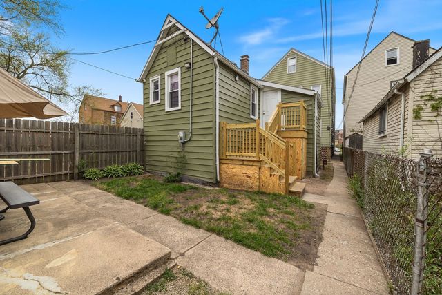 3017 E 83rd Street, Chicago, IL 60617
