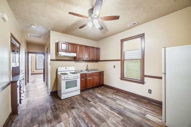 3017 E 83rd Street, Chicago, IL 60617