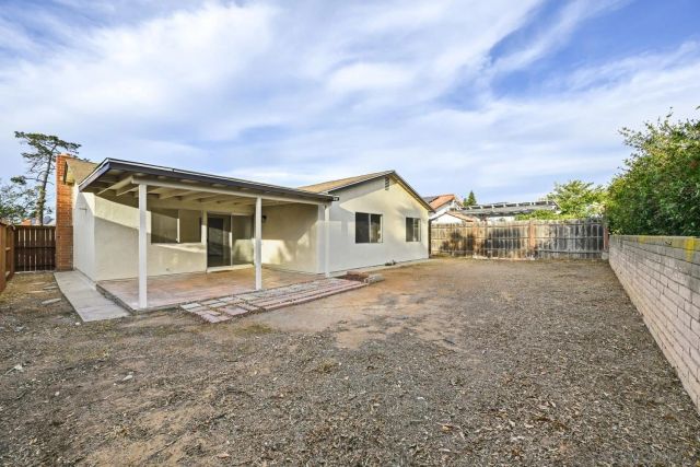 7969 Landon Pl, San Diego, CA 92126