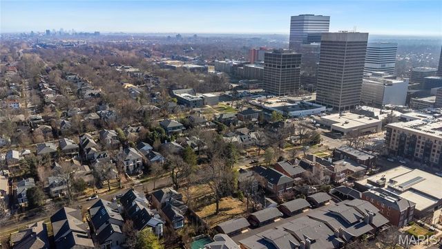 116 N Central Avenue 3S, Clayton, MO 63105