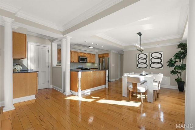 116 N Central Avenue 3S, Clayton, MO 63105