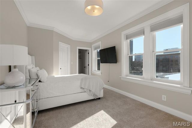 116 N Central Avenue 3S, Clayton, MO 63105