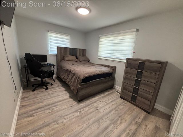 39548 Pinebrook Drive, Sterling Heights, MI 48310