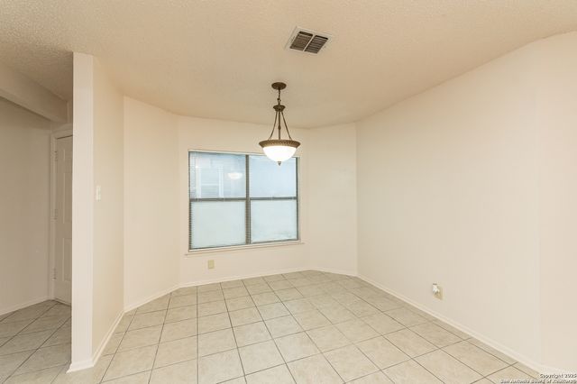 5111 Anacacho, San Antonio, TX 78217