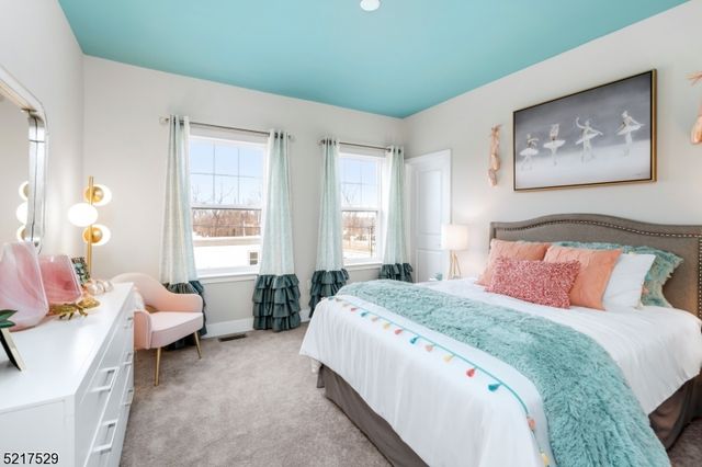 34 Eastwood Ter 34, East Hanover Twp., NJ 07936