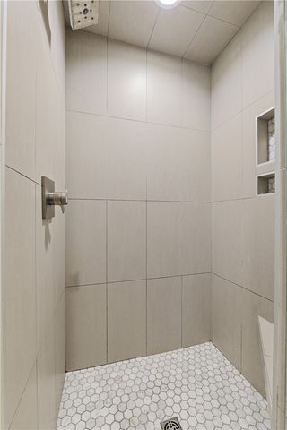 1710 E Hammond Street, Fayetteville, AR 72701