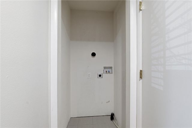 1710 E Hammond Street, Fayetteville, AR 72701