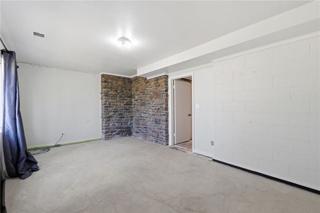 1710 E Hammond Street, Fayetteville, AR 72701