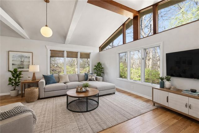 1710 E Hammond Street, Fayetteville, AR 72701