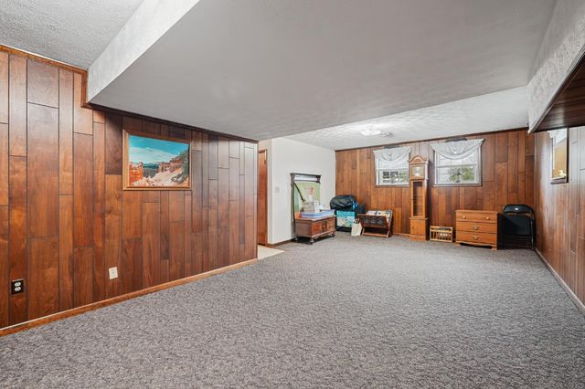 3788 Green Valley Road, Huntington, WV 25701