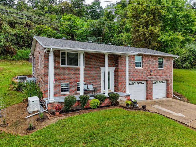 3788 Green Valley Road, Huntington, WV 25701