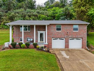3788 Green Valley Road, Huntington, WV 25701