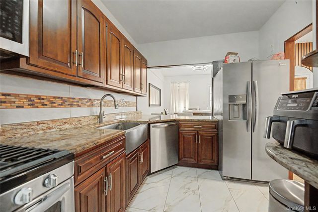 4971 Henry Hudson Parkway W 4971, Bronx, NY 10471