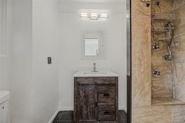4971 Henry Hudson Parkway W 4971, Bronx, NY 10471