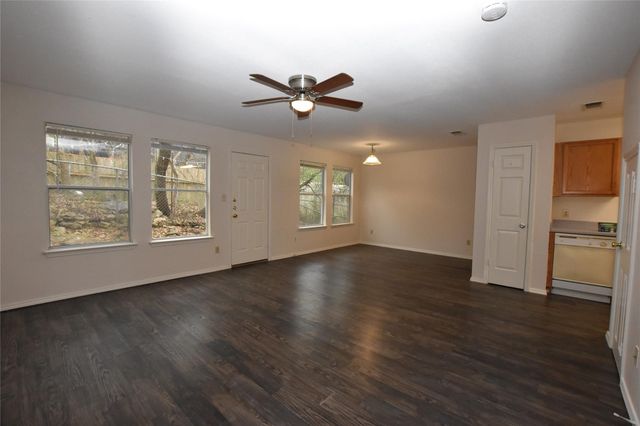 921 Sagewood TRL 921, San Marcos, TX 78666