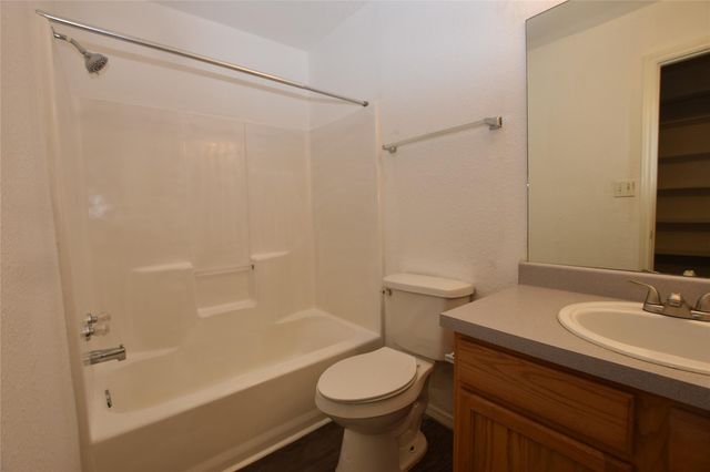 921 Sagewood TRL 921, San Marcos, TX 78666