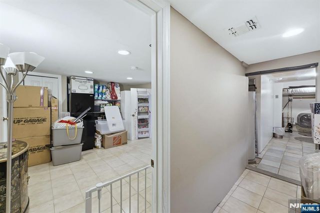 11 Thiem Avenue, Rochelle Park, NJ 07662