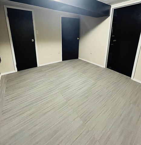 1421 S Pattie St, Wichita, KS 67211