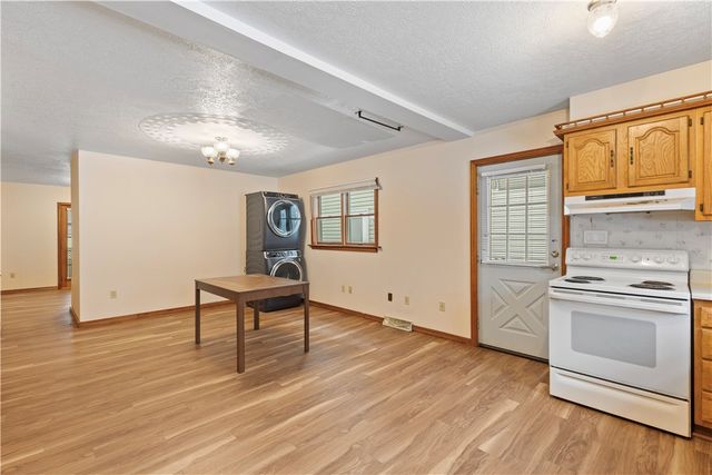 703 Washington Ave, Charleroi Boro, PA 15022