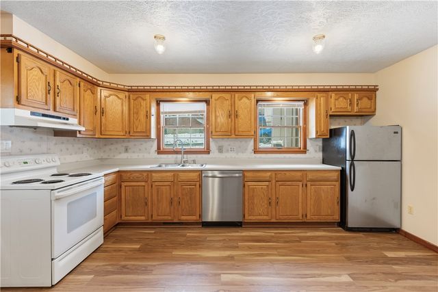 703 Washington Ave, Charleroi Boro, PA 15022