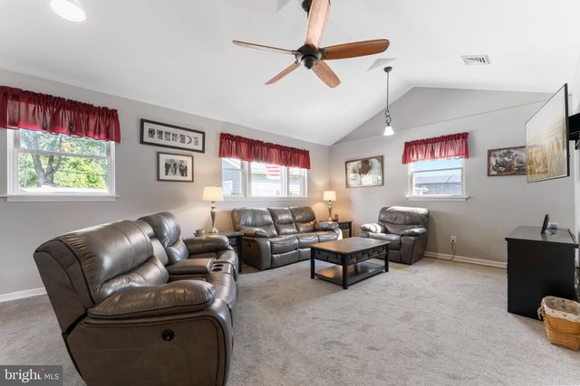 1748 LARKIN RD, Upper Chichester, PA 19061
