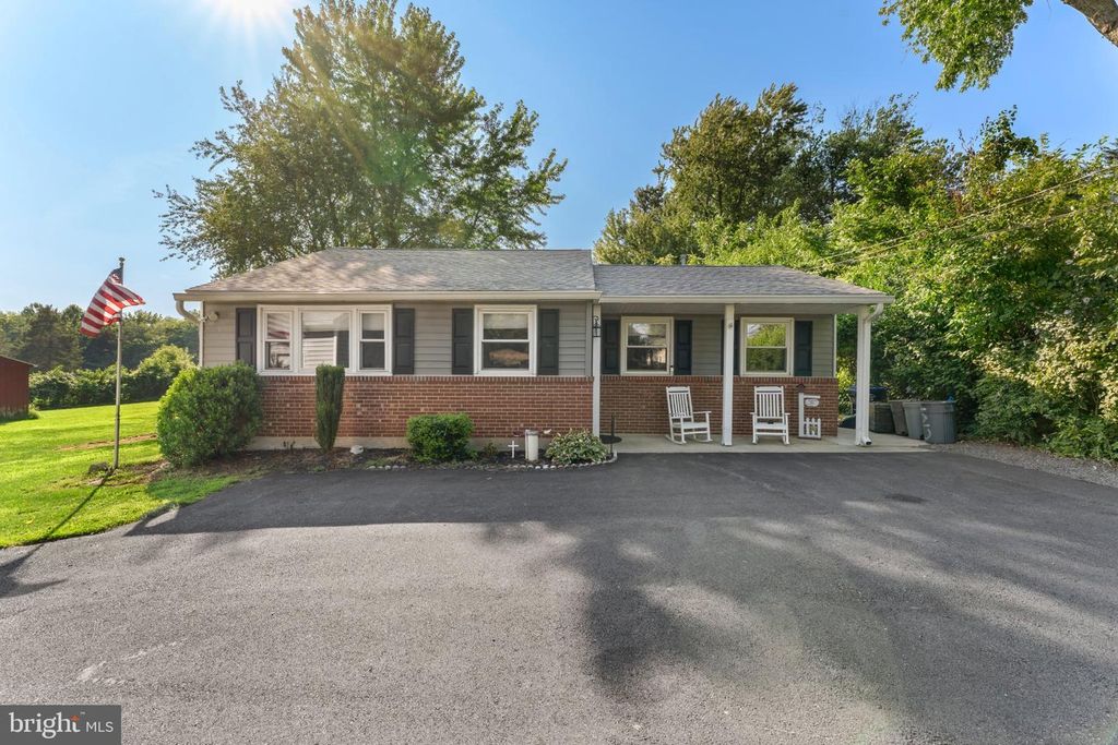 1748 LARKIN RD, Upper Chichester, PA 19061