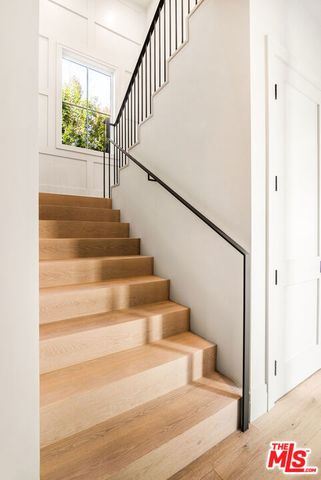 4210 Bellaire Avenue, Los Angeles, CA 91604
