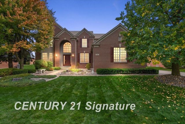 966 Hollow Corners Court, Rochester, MI 48307