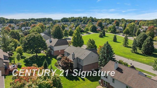 966 Hollow Corners Court, Rochester, MI 48307