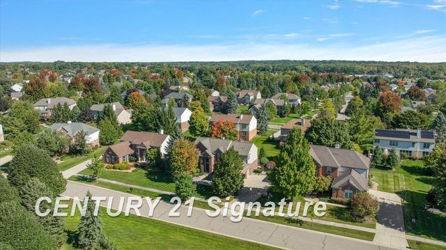 966 Hollow Corners Court, Rochester, MI 48307