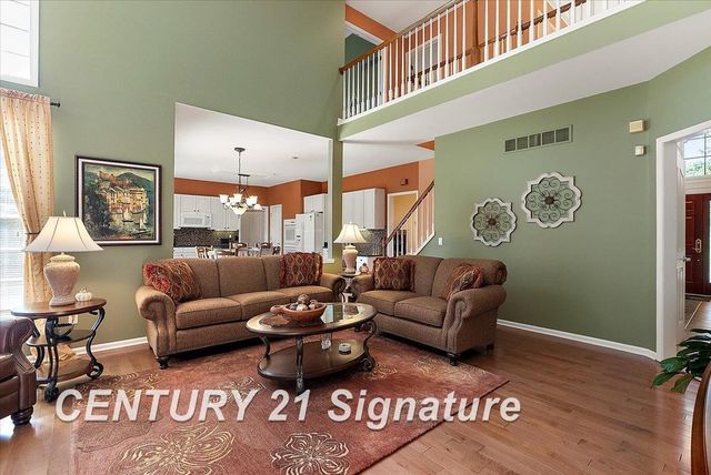 966 Hollow Corners Court, Rochester, MI 48307