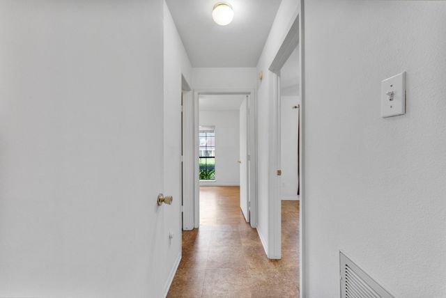 202 Sunset Boulevard, Conroe, TX 77303