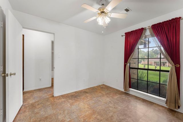 202 Sunset Boulevard, Conroe, TX 77303