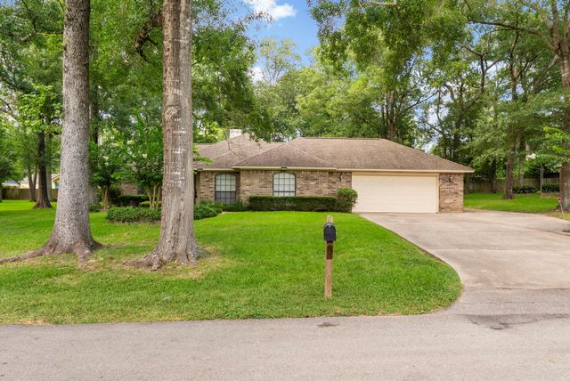 202 Sunset Boulevard, Conroe, TX 77303