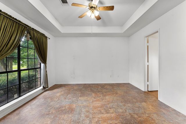 202 Sunset Boulevard, Conroe, TX 77303