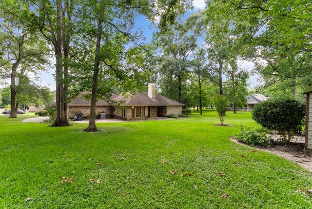 202 Sunset Boulevard, Conroe, TX 77303