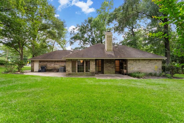 202 Sunset Boulevard, Conroe, TX 77303
